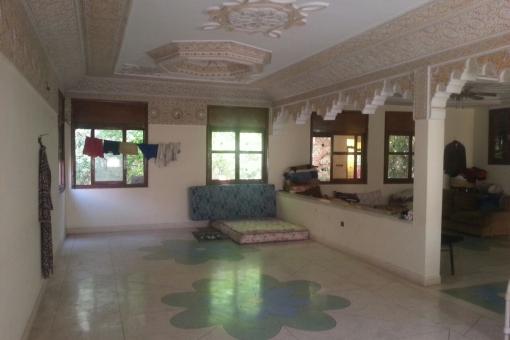 Schöne Villa Mit Garten