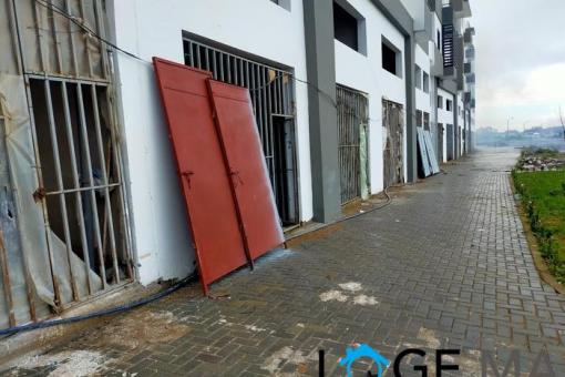 tienda de 46m en venta cerca de central lechera el jadida