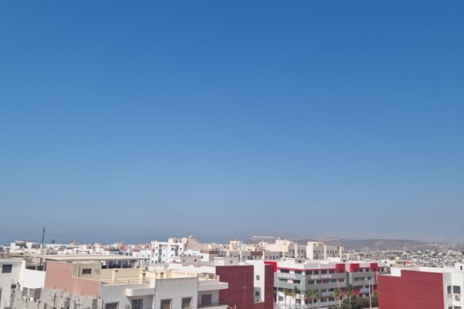 Leere Wohnung zum Verkauf im Viertel Hay mohammadi Agadir